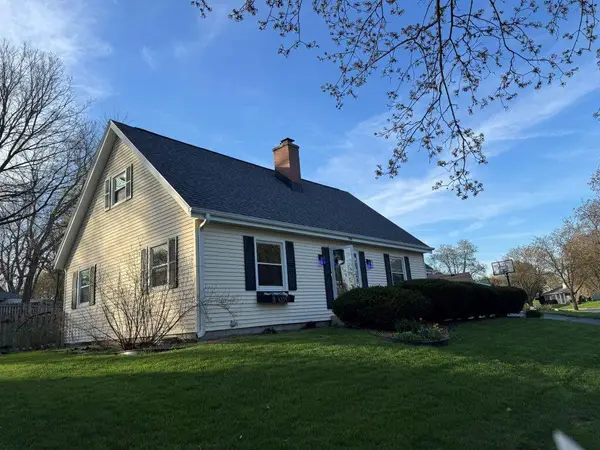 190 Debbie DRIVE, Waukesha, WI 53189