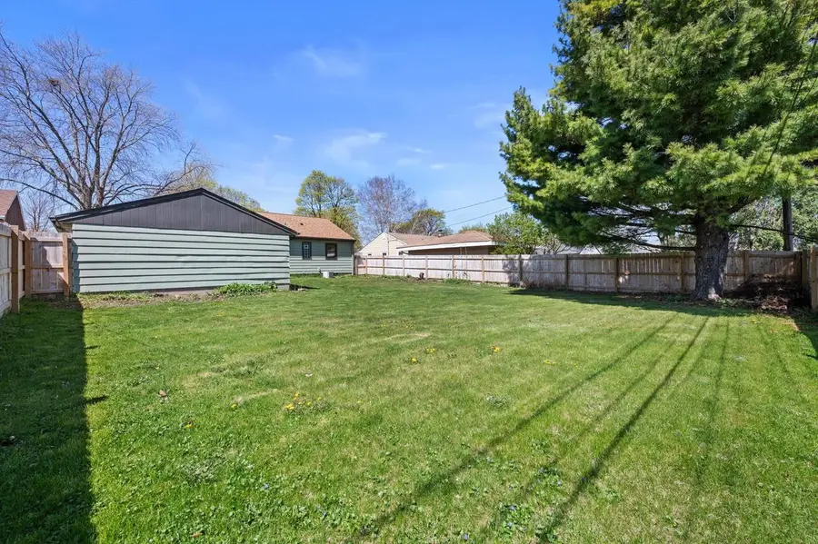 4146 S Logan AVENUE, Milwaukee, WI 53207 - #3