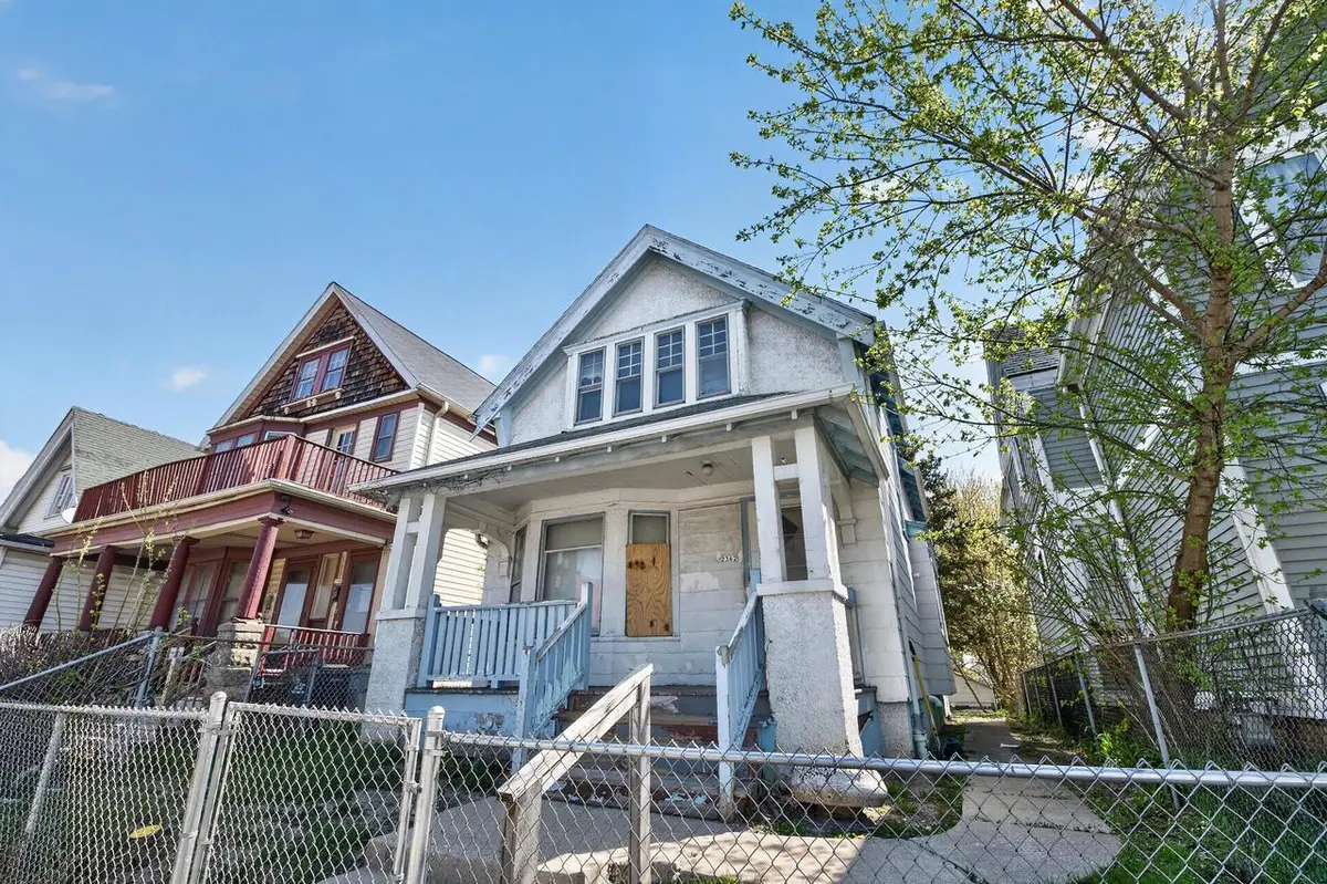 2362 N Holton STREET, Milwaukee, WI 53212 - #1