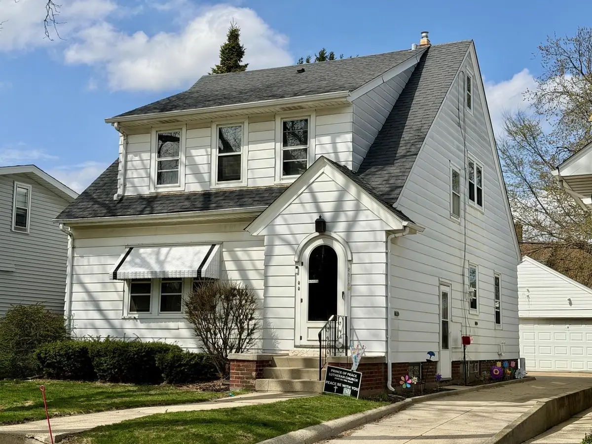 2818 Gilson STREET, Racine, WI 53403 - #1