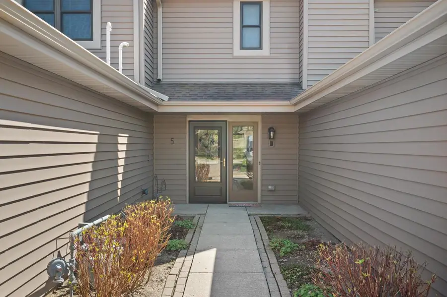 5521 Cambridge LANE #5, Racine, WI 53406 - #2