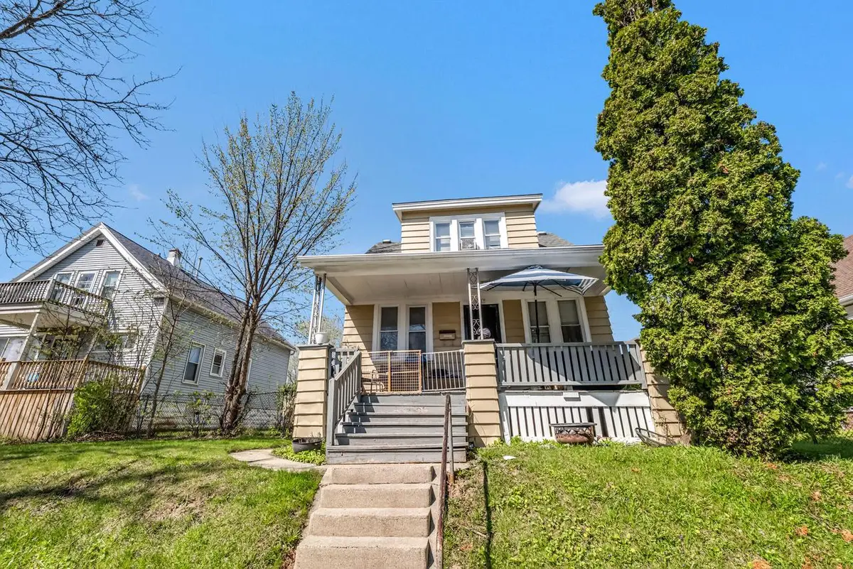 5017 N 38th STREET, Milwaukee, WI 53209 - #1
