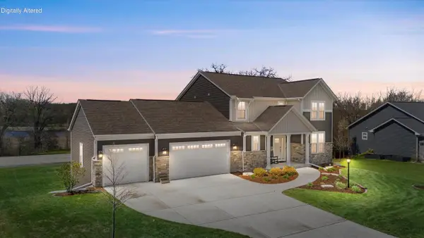914 Foxwalk DRIVE, Waterford, WI 53185
