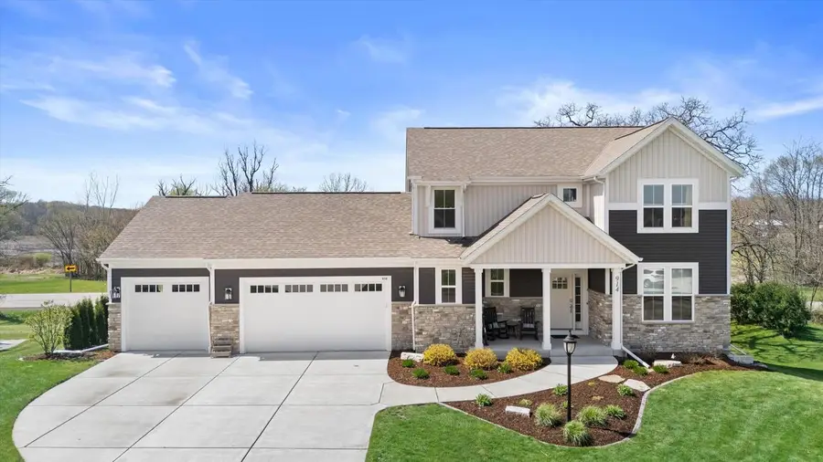 914 Foxwalk DRIVE, Waterford, WI 53185 - #2