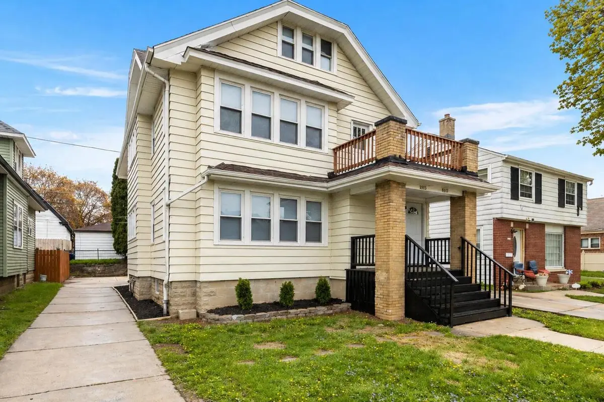 3013 57th STREET #3015, Milwaukee, WI 53210 - #1