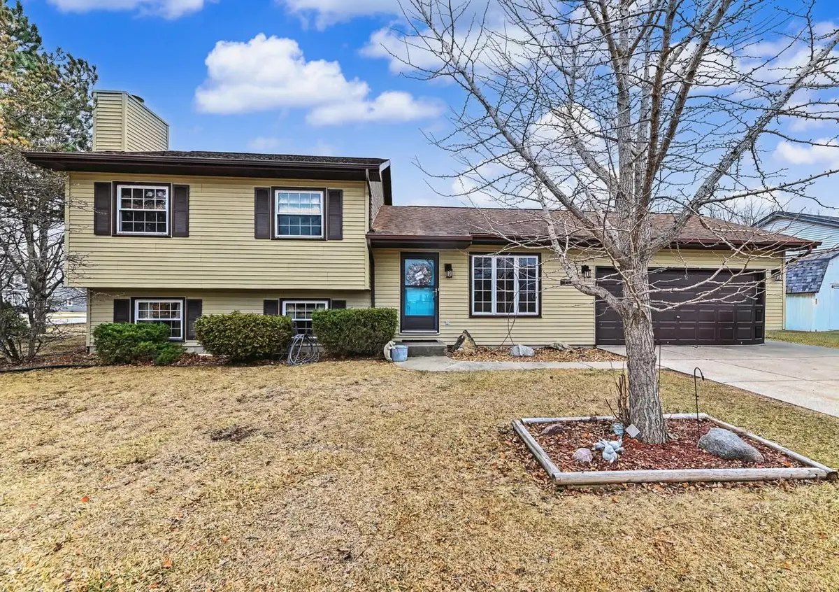 747 E Quail RUN, Oak Creek, WI 53154 - #1