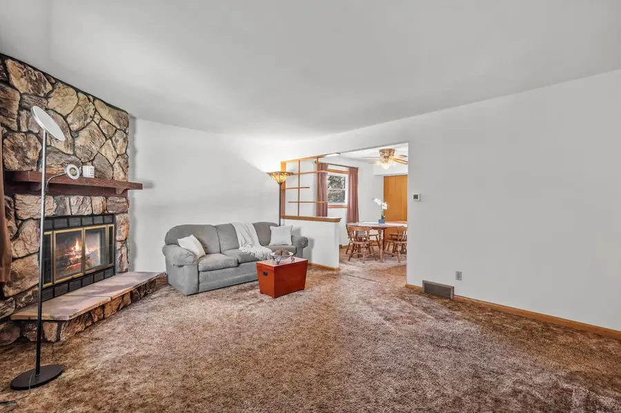1835 W Kimberly AVENUE, Milwaukee, WI 53221 - #3