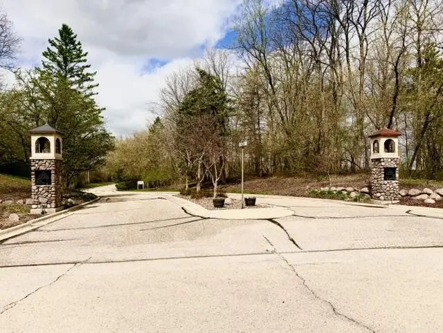 7078 Timblin DRIVE, West Bend, WI 53090 - #2