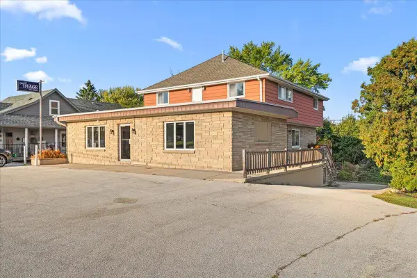 1817 N Main STREET #1819, West Bend, WI 53090