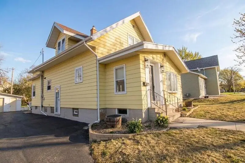 514 E Maple STREET, Horicon, WI 53032 - #3