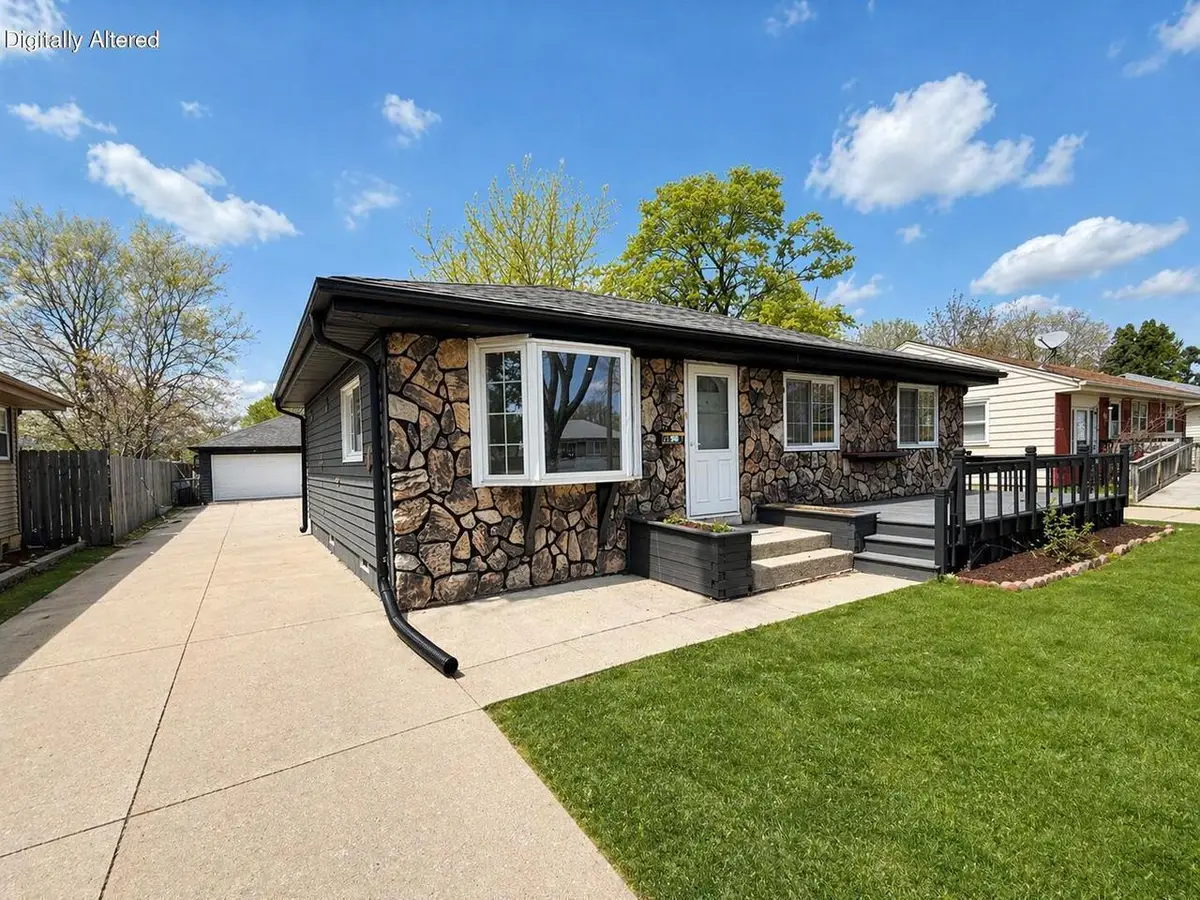 5819 N 81st STREET, Milwaukee, WI 53218 - #1