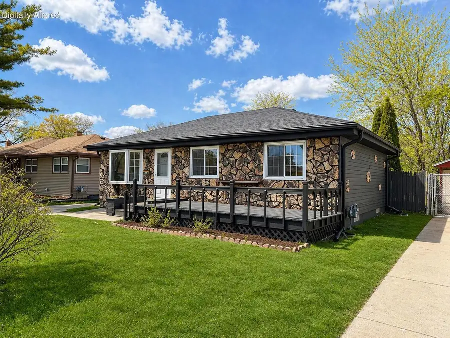 5819 N 81st STREET, Milwaukee, WI 53218 - #2