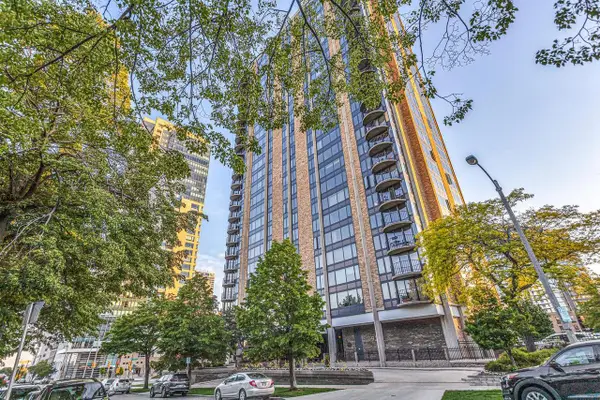 929 Astor STREET #605, Milwaukee, WI 53202