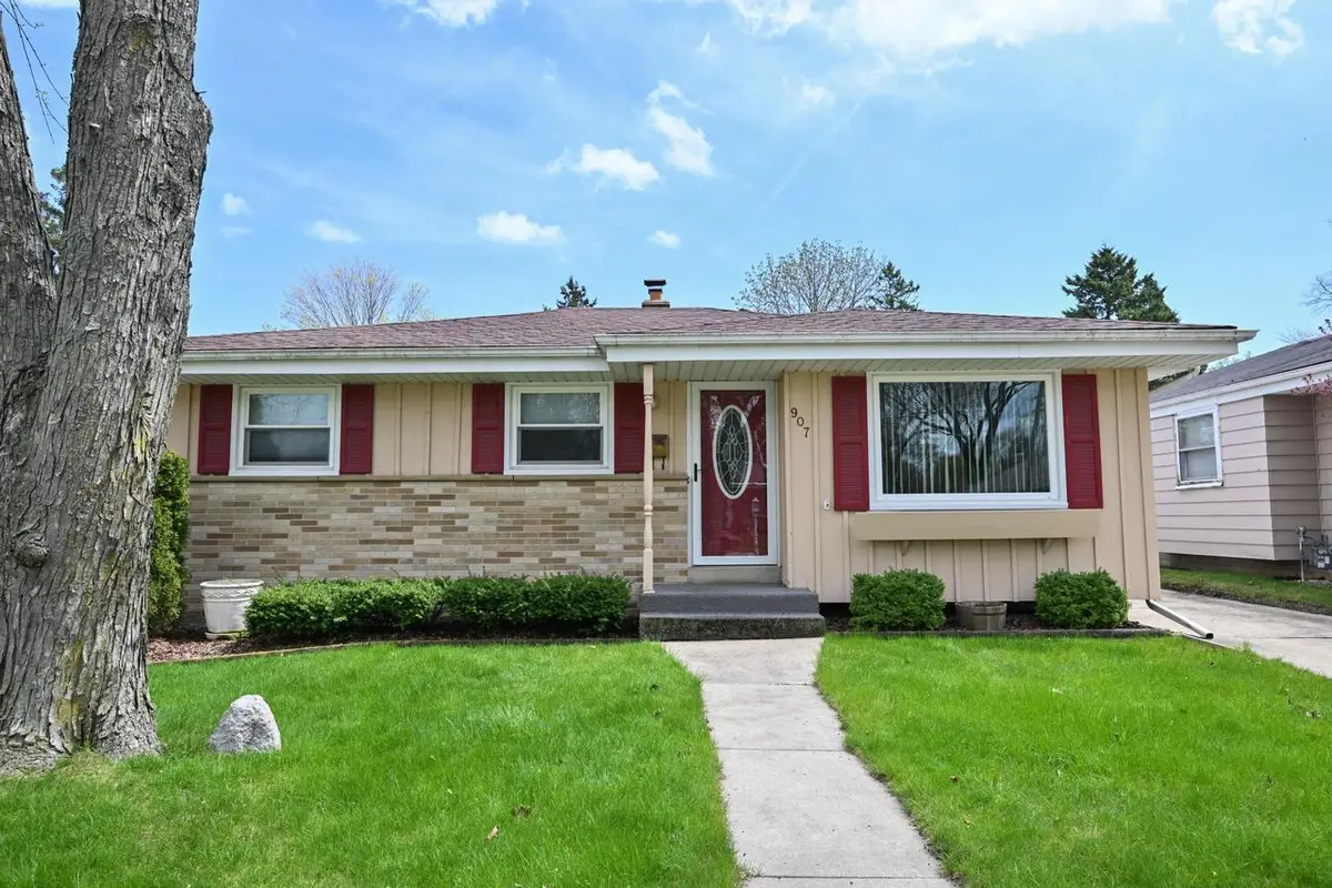 907 Roosevelt AVENUE, Racine, WI 53406 - #1