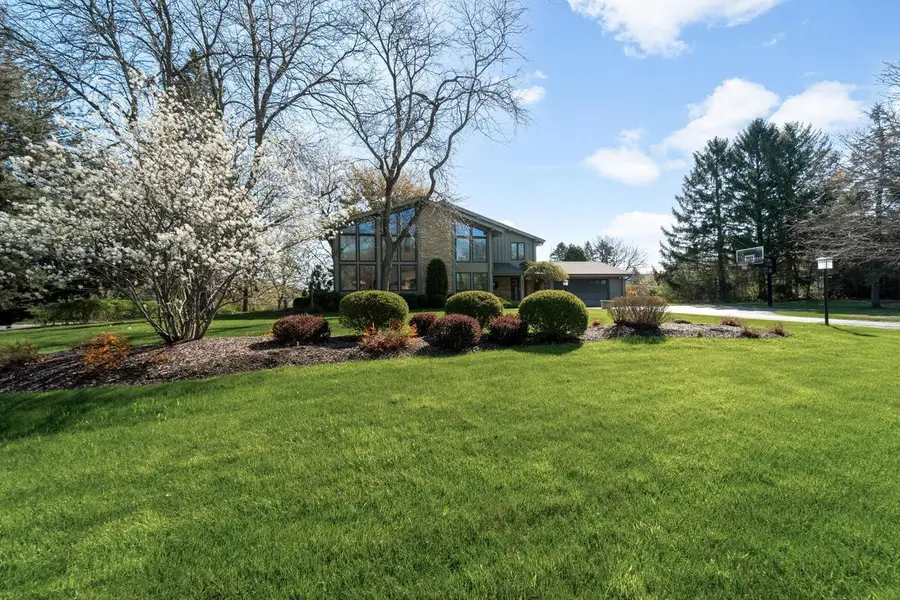 8570 Hawthorne LANE, Franklin, WI 53132 - #3