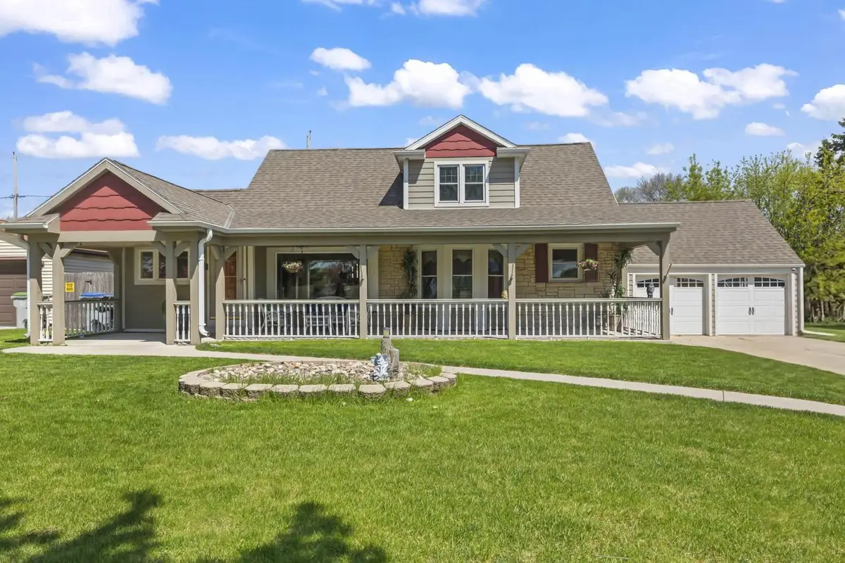 1524 Grange AVENUE, Milwaukee, WI 53221 - #1