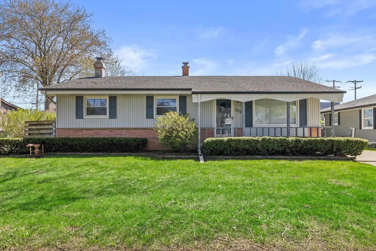 3317 Kennsington Square ROAD, Sturtevant, WI 53177 - #1