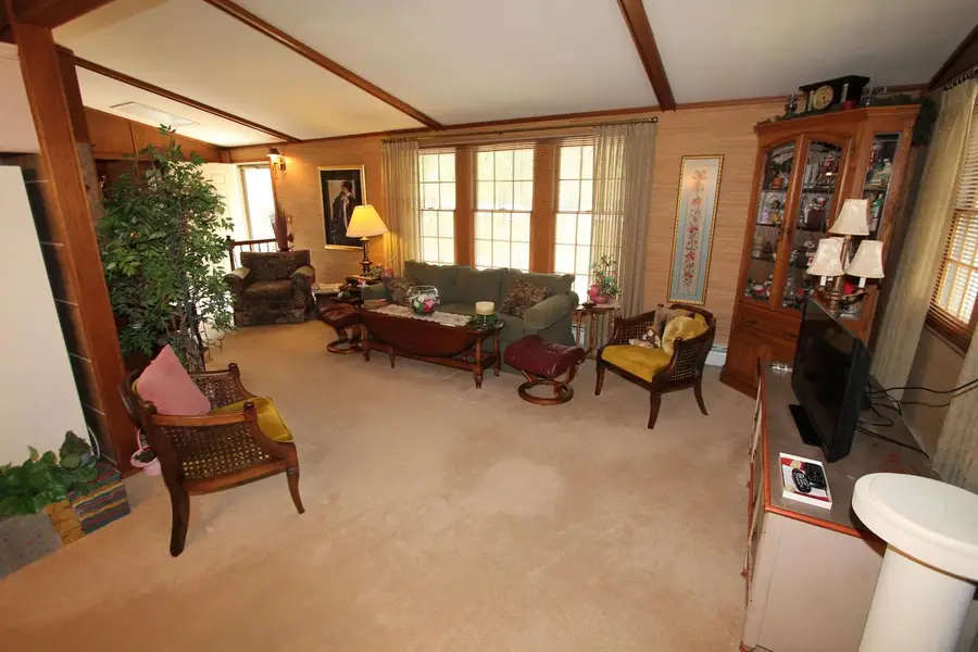 308 Highridge ROAD, Burlington, WI 53105 - #3