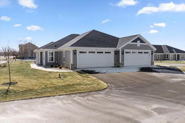 536 Hunter Oaks BOULEVARD #0501, Watertown, WI 53094
