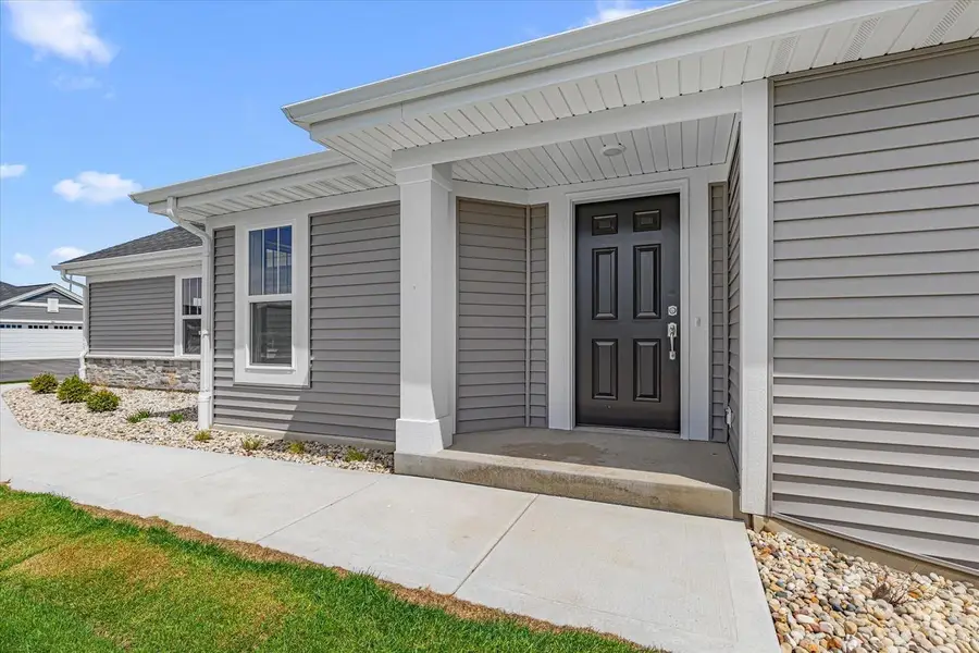 532 Hunter Oaks BOULEVARD #0502, Watertown, WI 53094 - #2