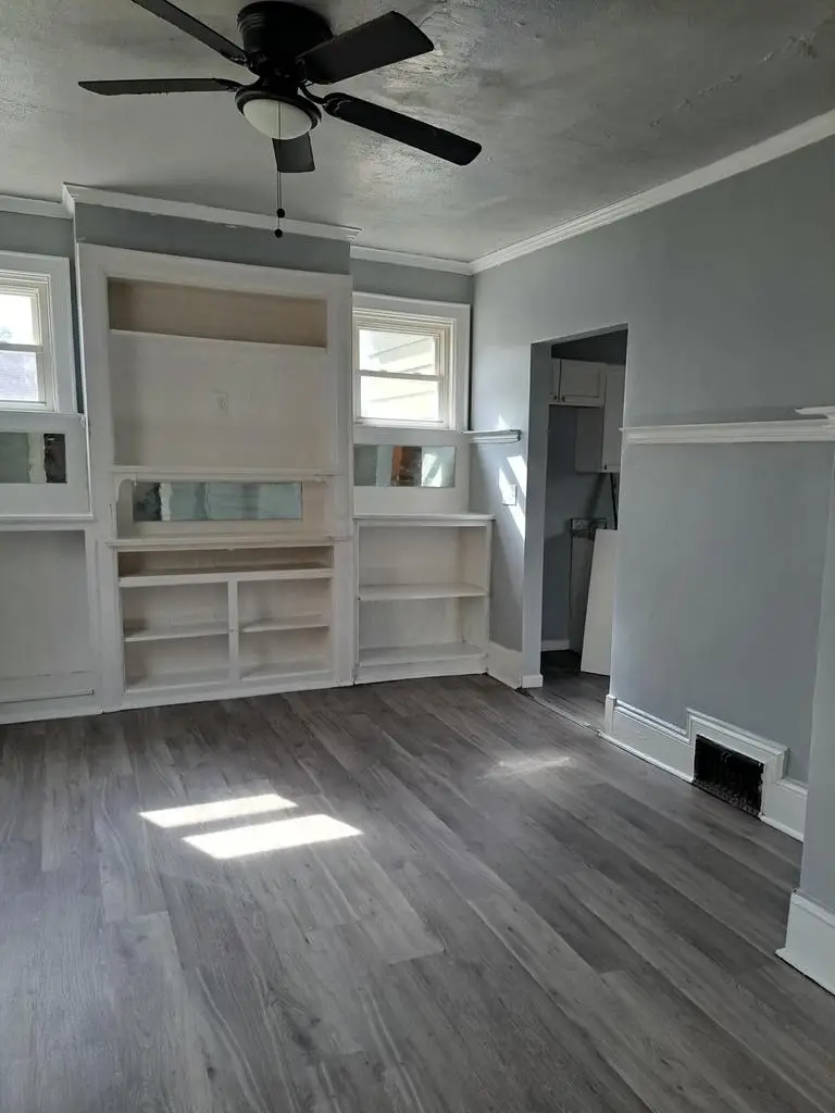 911 N 37th STREET, Milwaukee, WI 53208 - #3