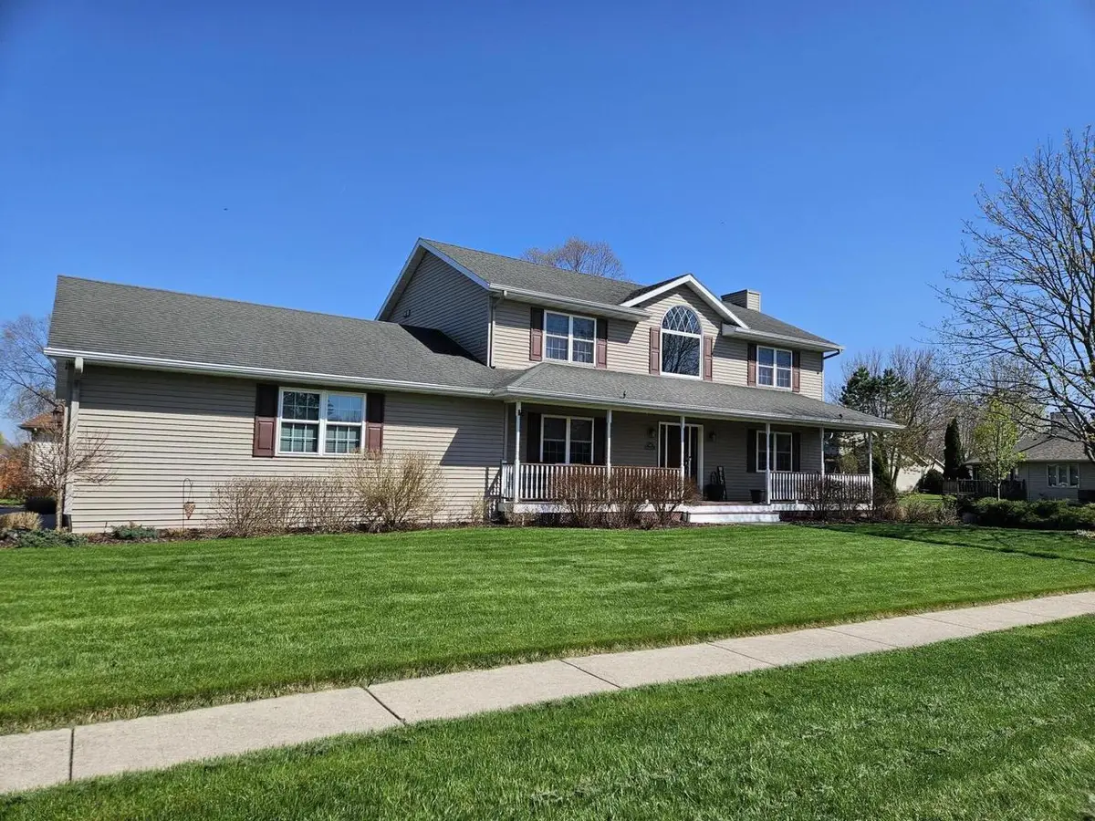 601 Woodbridge TRAIL, Watertown, WI 53094 - #1