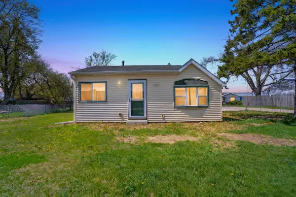2412 Eaton LANE, Mount Pleasant, WI 53404