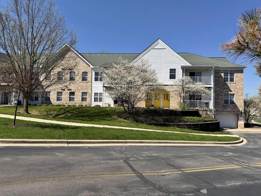2712 Northview ROAD #119, Waukesha, WI 53188 - #2