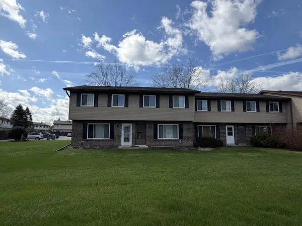 N115W16524 Abbey COURT #5, Germantown, WI 53022