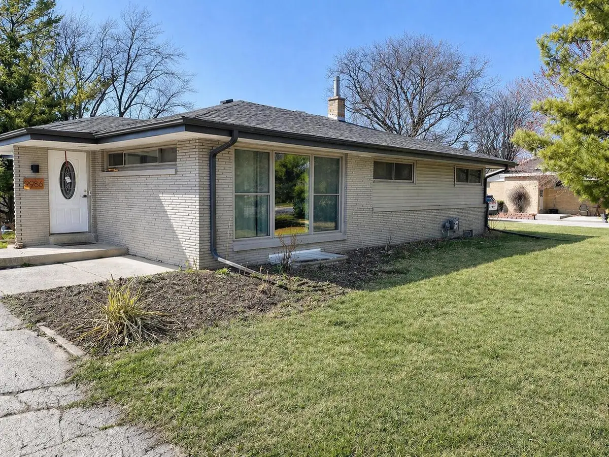 2985 Arbor DRIVE, Brookfield, WI 53005 - #1