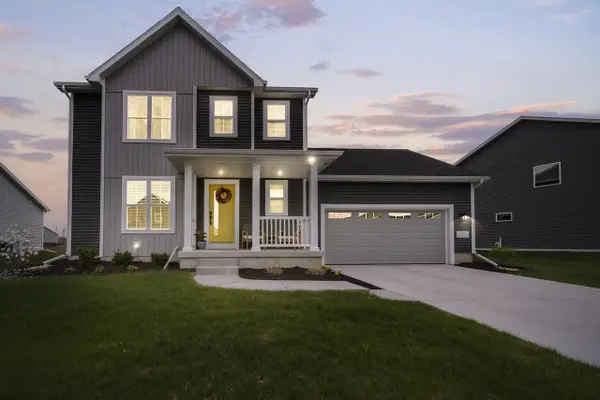 N53W19853 Kingair DRIVE, Menomonee Falls, WI 53051