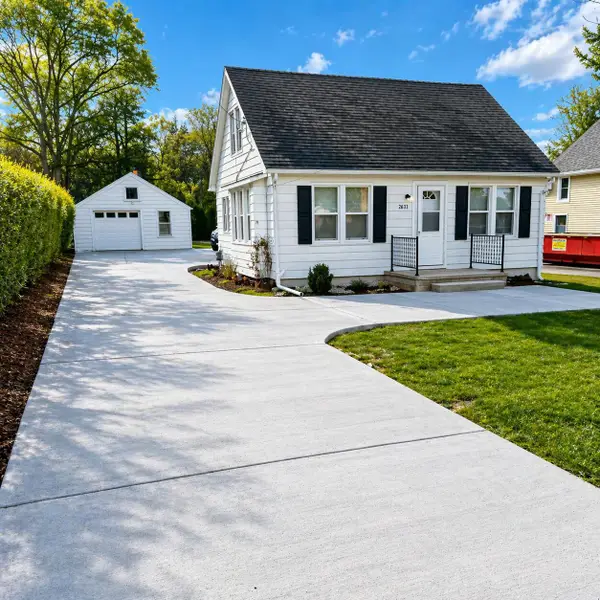 2833 128th STREET, New Berlin, WI 53151