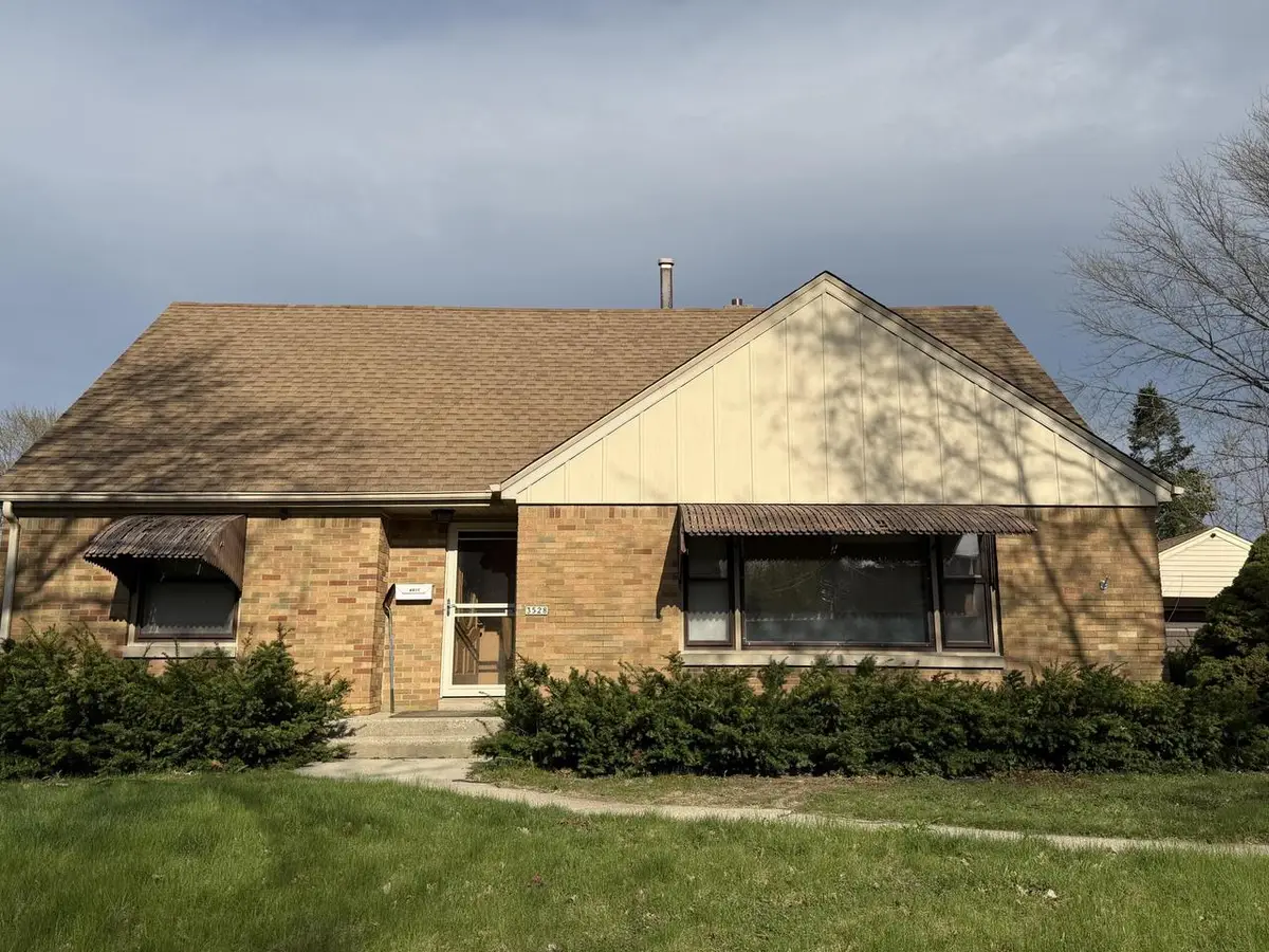3528 S 82nd STREET, Milwaukee, WI 53220 - #1