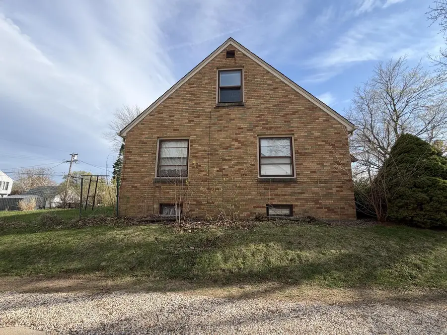 3528 S 82nd STREET, Milwaukee, WI 53220 - #3