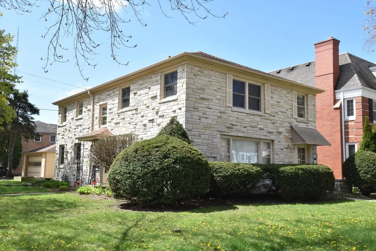 1227 Kensington BOULEVARD #4495 N Ardmore Av, Shorewood, WI 53211 - #1