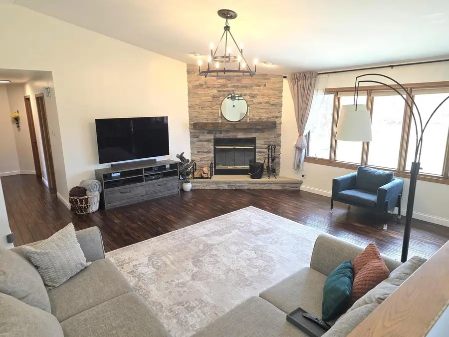 671 Wilson AVENUE, Cleveland, WI 53015 - #3