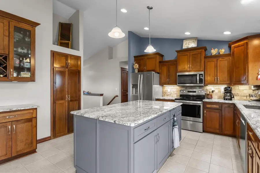 1842 Turquoise TRAIL, Green Bay, WI 54311 - #3
