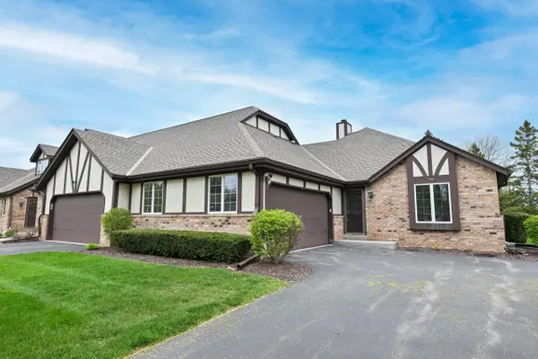 770 Oakwood LANE #D, Brookfield, WI 53045