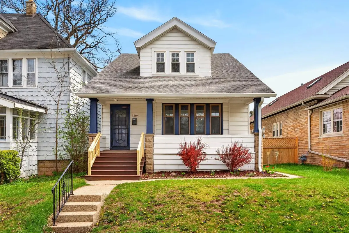 3204 S Delaware AVENUE, Milwaukee, WI 53207 - #1