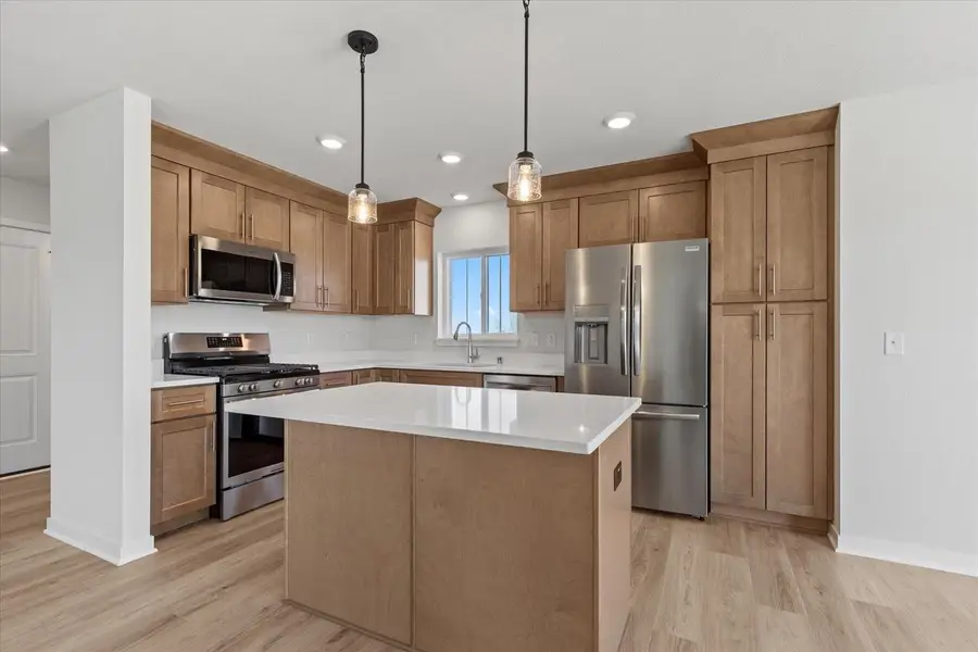609 Belmont DRIVE, Watertown, WI 53094 - #2