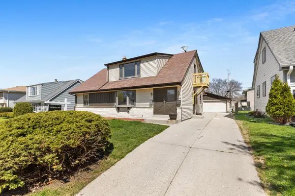 10536 W Lancaster AVENUE, Milwaukee, WI 53225