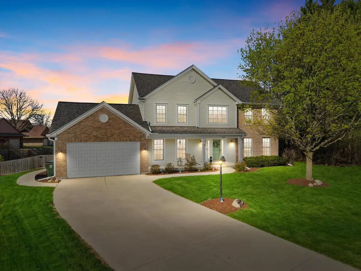 3540 McIntosh LANE, New Berlin, WI 53151 - #1