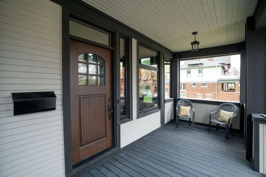 3247 N Marietta AVENUE, Milwaukee, WI 53211 - #2
