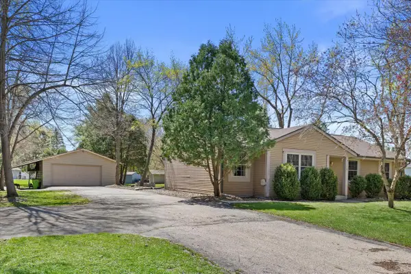 287 Wilson AVENUE, Dousman, WI 53118