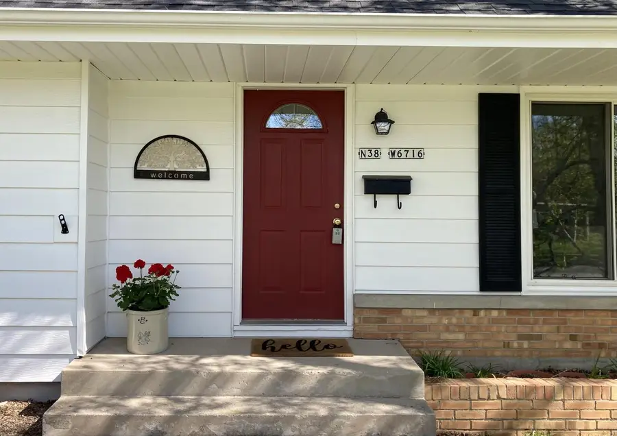 N38W6716 Wilson STREET, Cedarburg, WI 53012 - #2
