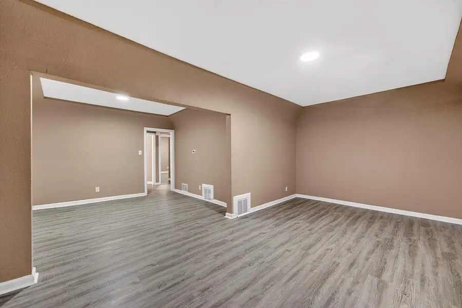 3227 15th STREET, Milwaukee, WI 53206 - #3