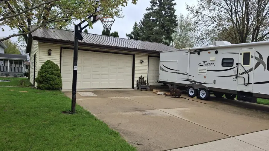 221 Robert STREET, Watertown, WI 53098 - #2