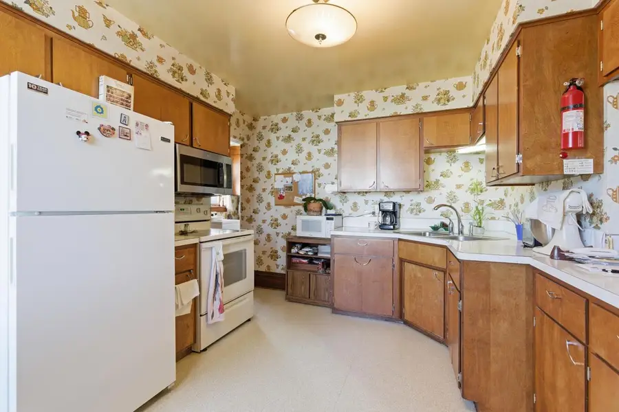 464 Rhine STREET, Elkhart Lake, WI 53020 - #3