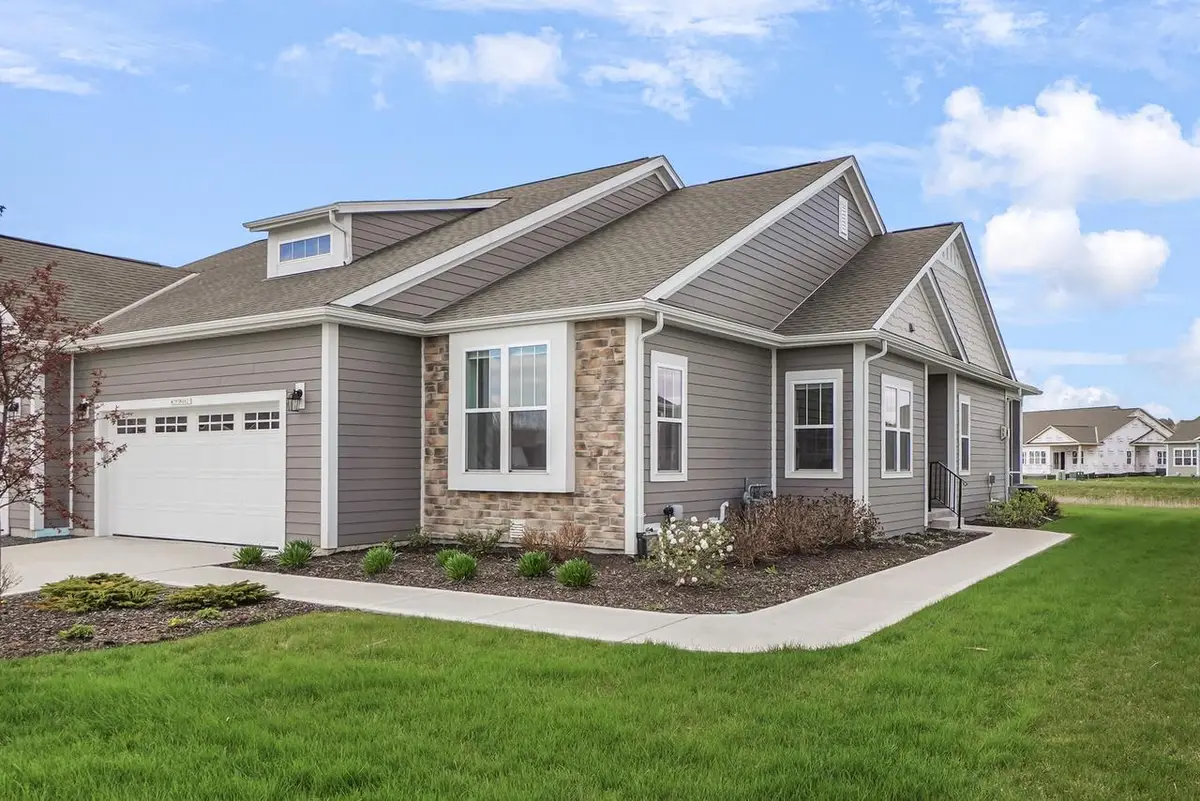 W253N6621 Aspen LANE, Sussex, WI 53089 - #1