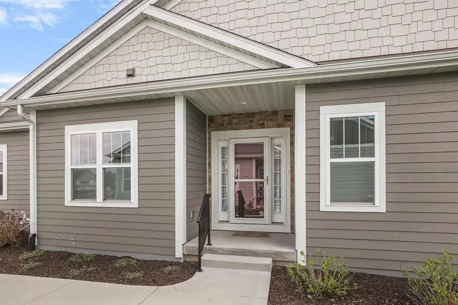 W253N6621 Aspen LANE, Sussex, WI 53089 - #3